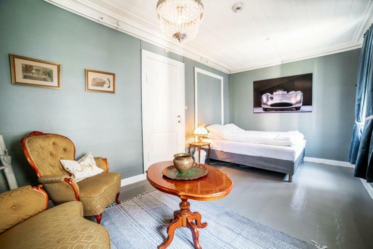Laerdalsoren Motor Guesthouse Лердалсёйри Экстерьер фото